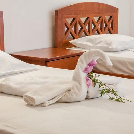 Ekavi Apartments Agia Marina Zewnętrze zdjęcie