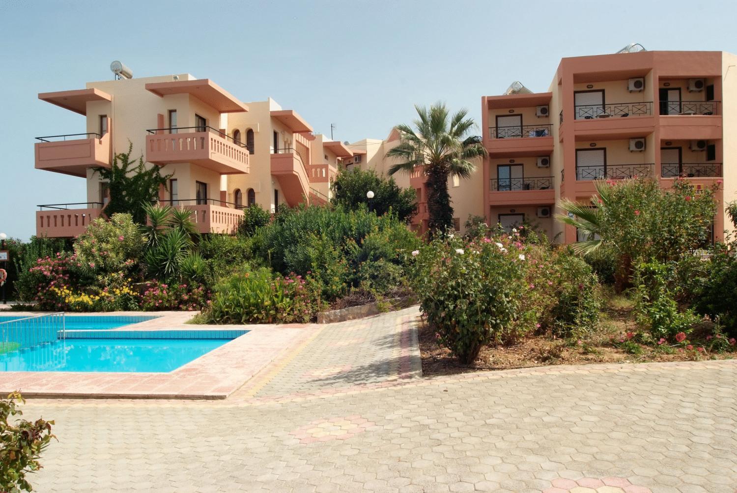 Ekavi Apartments Agia Marina Zewnętrze zdjęcie