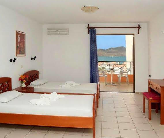Ekavi Apartments Agia Marina Zewnętrze zdjęcie
