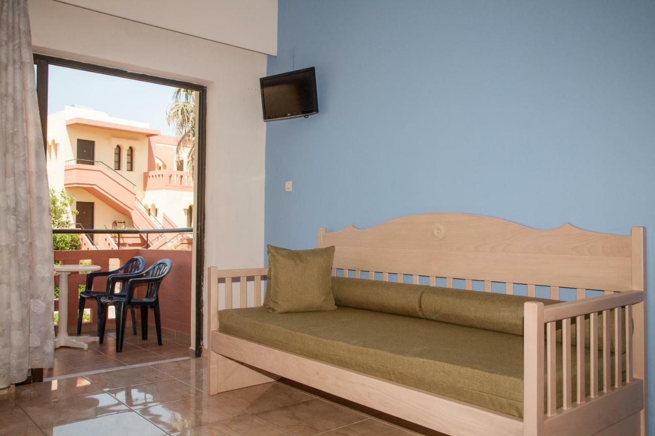 Ekavi Apartments Agia Marina Zewnętrze zdjęcie