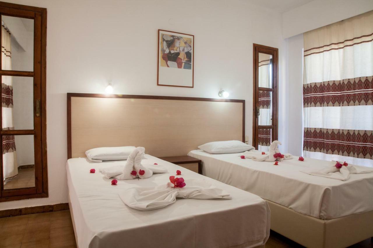 Ekavi Apartments Agia Marina Zewnętrze zdjęcie
