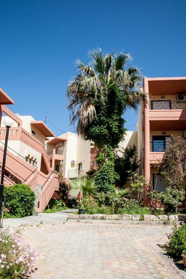 Ekavi Apartments Agia Marina Zewnętrze zdjęcie