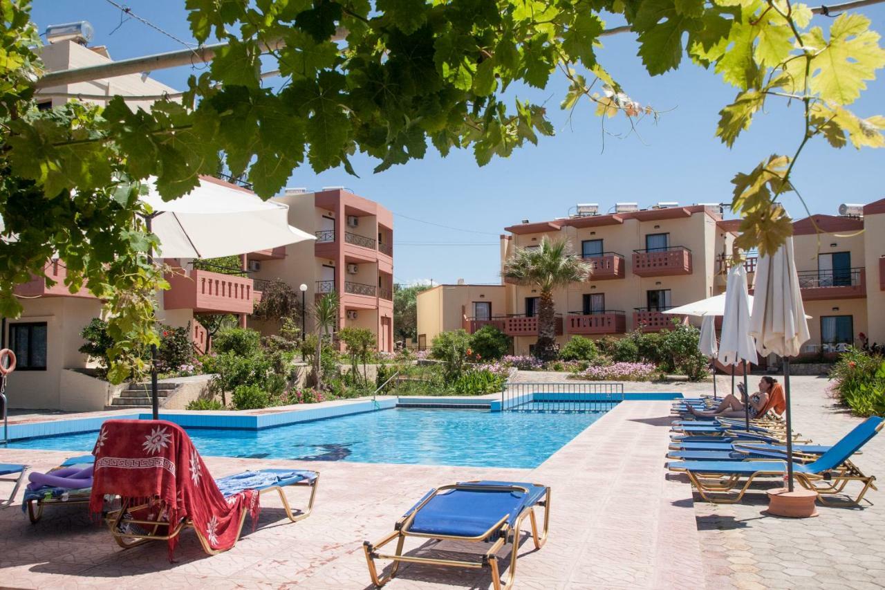 Ekavi Apartments Agia Marina Zewnętrze zdjęcie