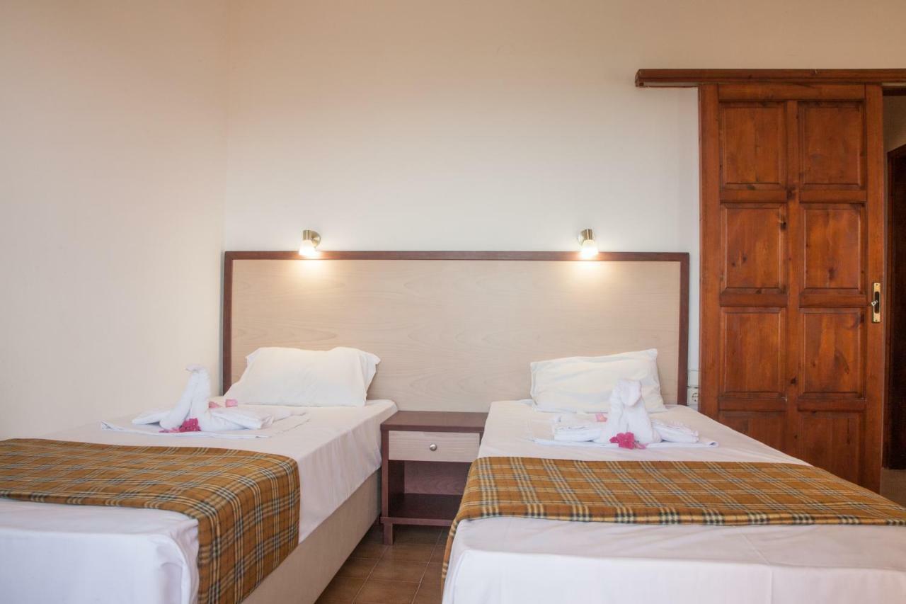 Ekavi Apartments Agia Marina Zewnętrze zdjęcie