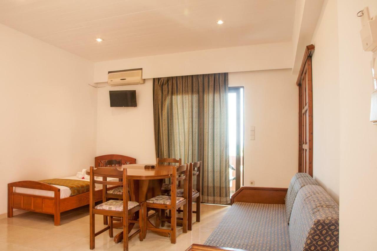 Ekavi Apartments Agia Marina Zewnętrze zdjęcie