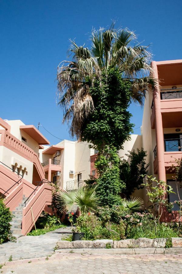 Ekavi Apartments Agia Marina Zewnętrze zdjęcie